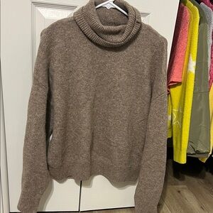H&M Brown Turtleneck Sweater